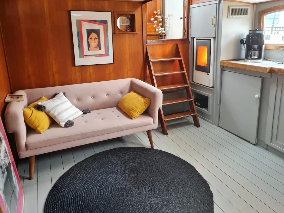 Charmante Kapiteinshut Op Historisch Schip De Hoop Bed & Breakfast *